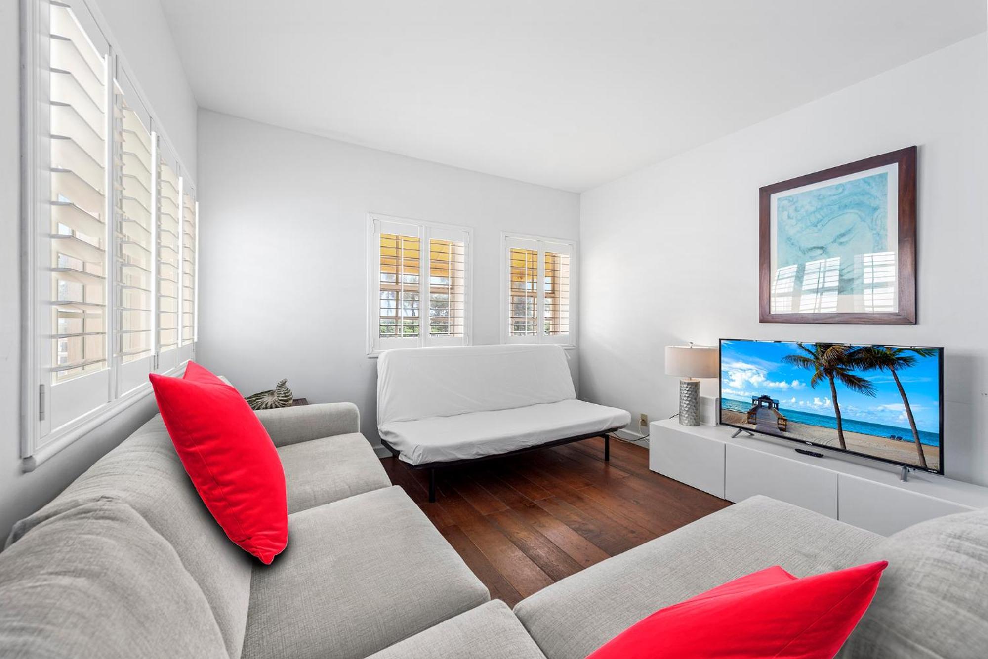 South Beach Suites In Ocean Drive Miami Beach Exterior photo